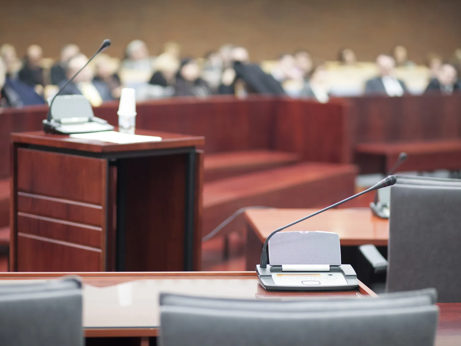 Witness testimony at a divorce trial.