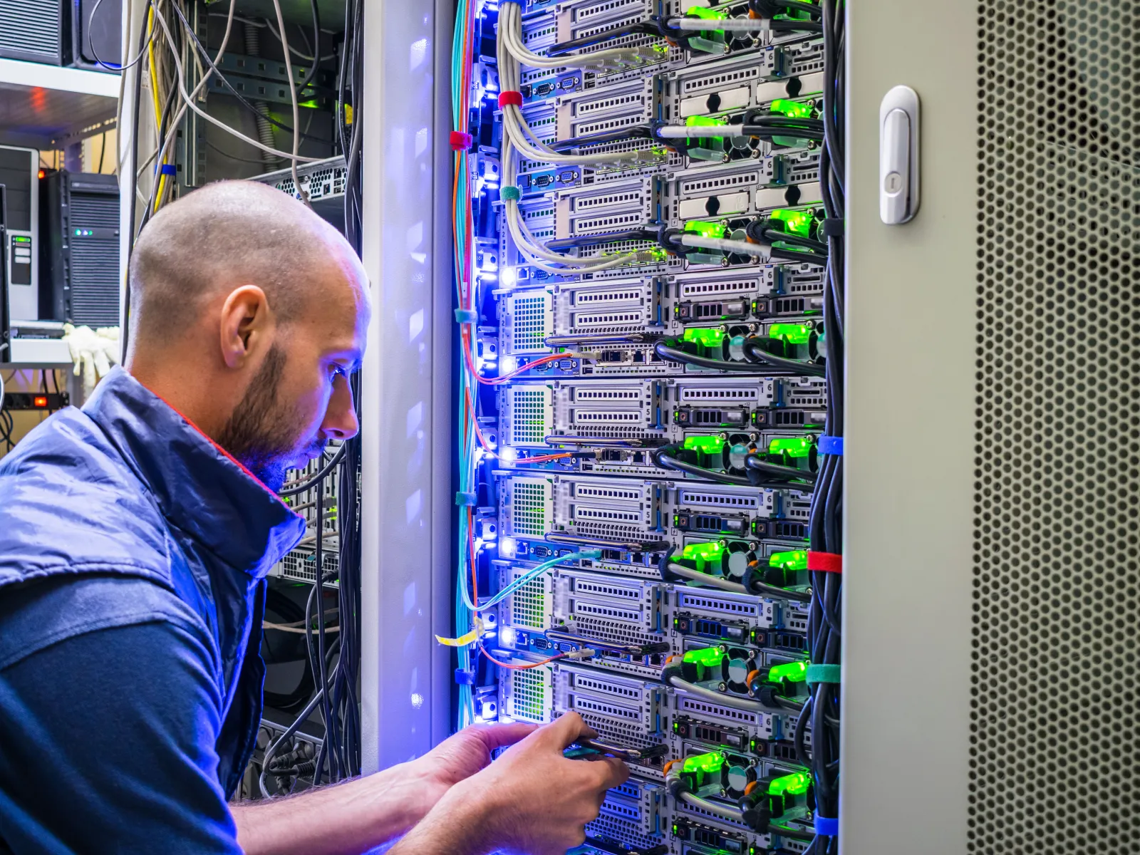Premium Structured Cabling Solutions for Efficient IT | Natural Networks