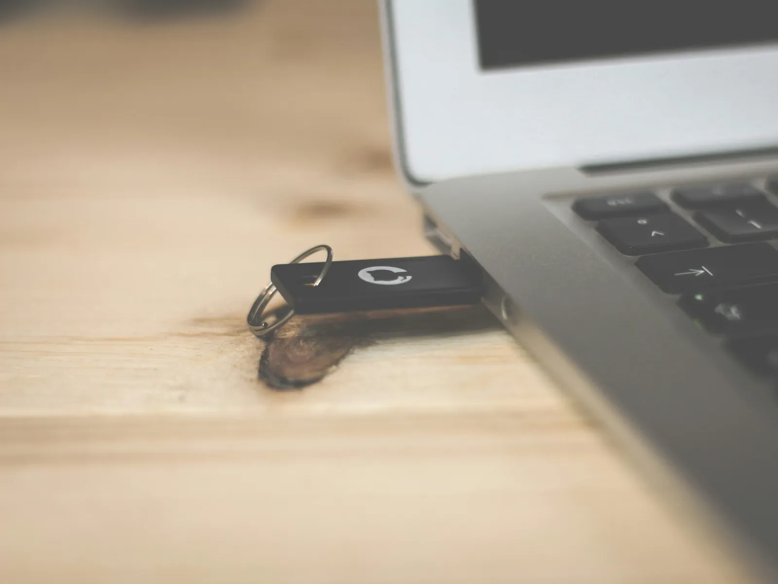 a black usb