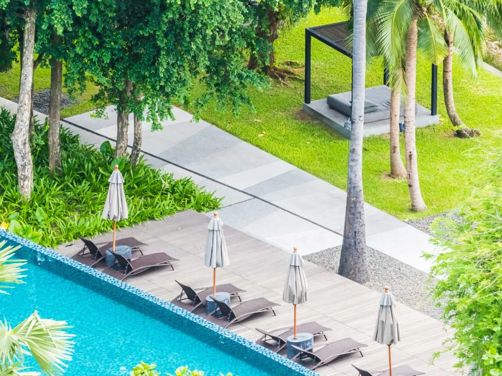 Why choose our professional landscape design services?
