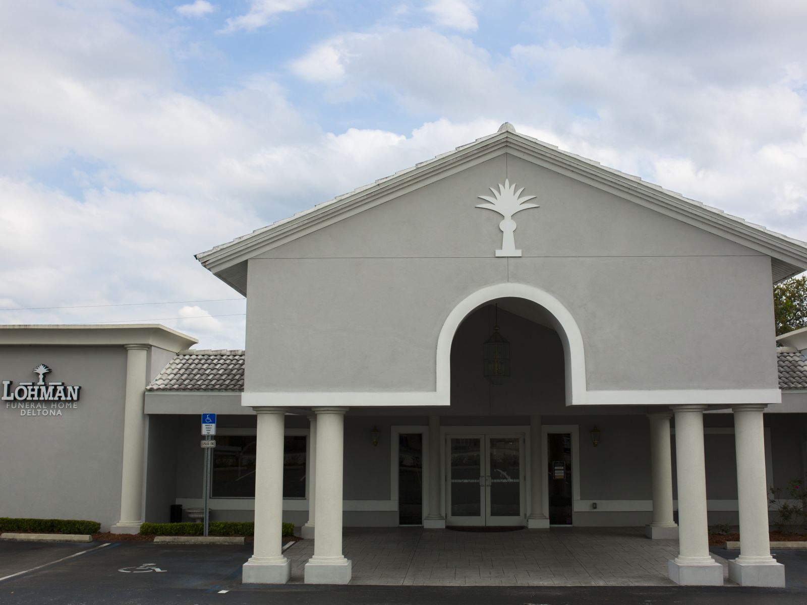 Funeral - Cemetery - Cremation | Lohman Funeral Homes