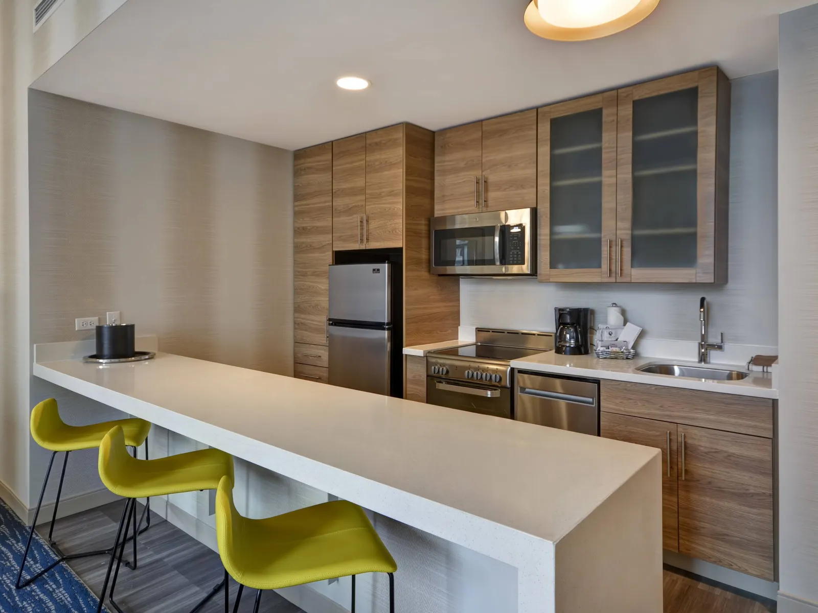 Marriott Residence Inn Quartz Countertops and Guestroom Cabinets