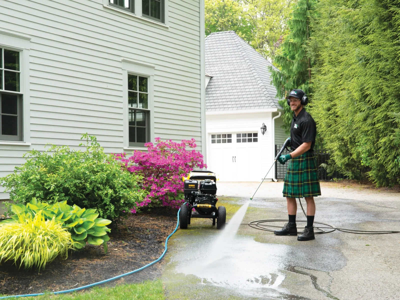 Men In Kilts Technician
