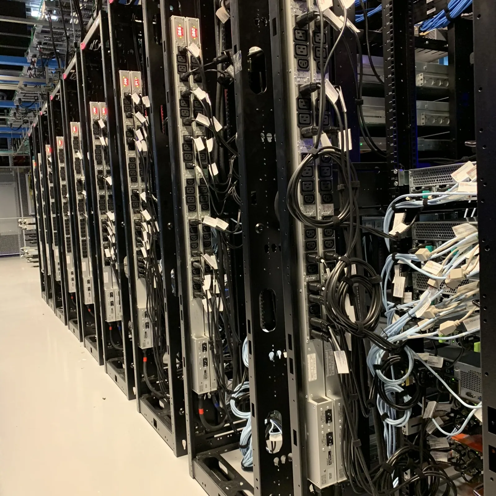 a large group of computer servers