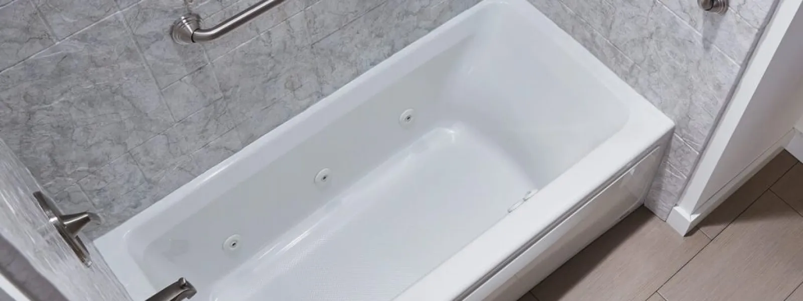 4 Bathtub Upgrades Dallas-Fort Worth Residents Should Consider