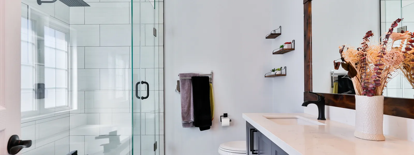 What is an Acrylic Shower?