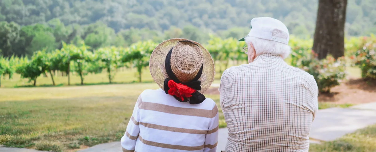 40 Heartwarming Activities to Share With a Parent Battling Dementia