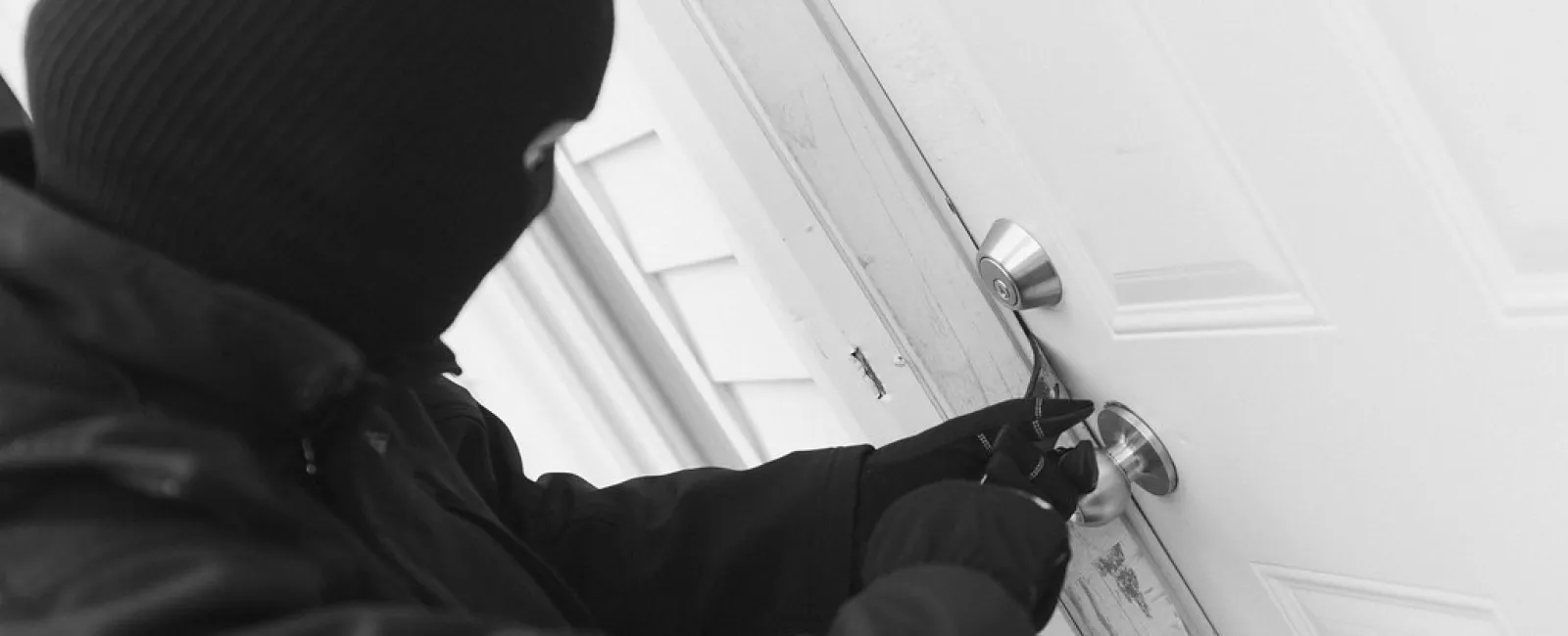 Steps Every Atlanta Homeowner Should Take to Deter Burglars at Night