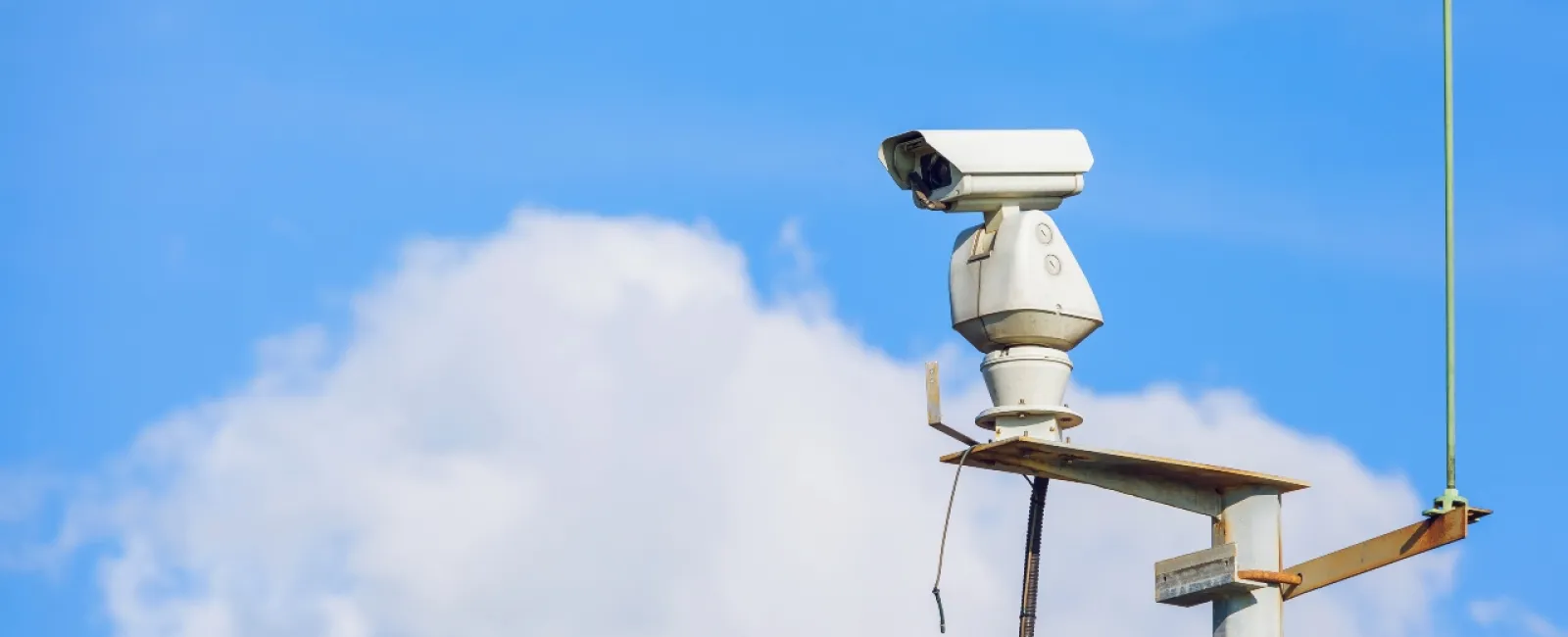 NVR vs Cloud Surveillance: Which One Is Right For Your Business?