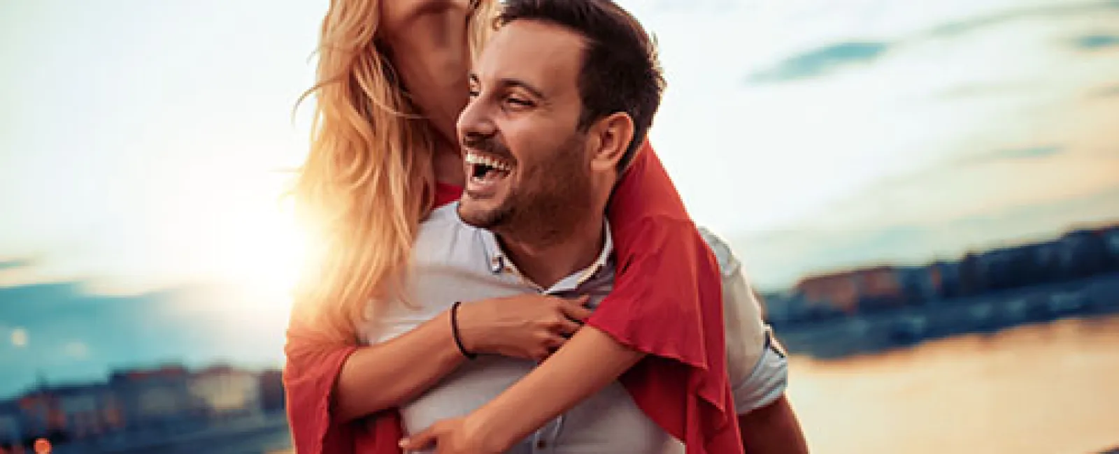 3 Reasons to Get Teeth Whitening Before Summer