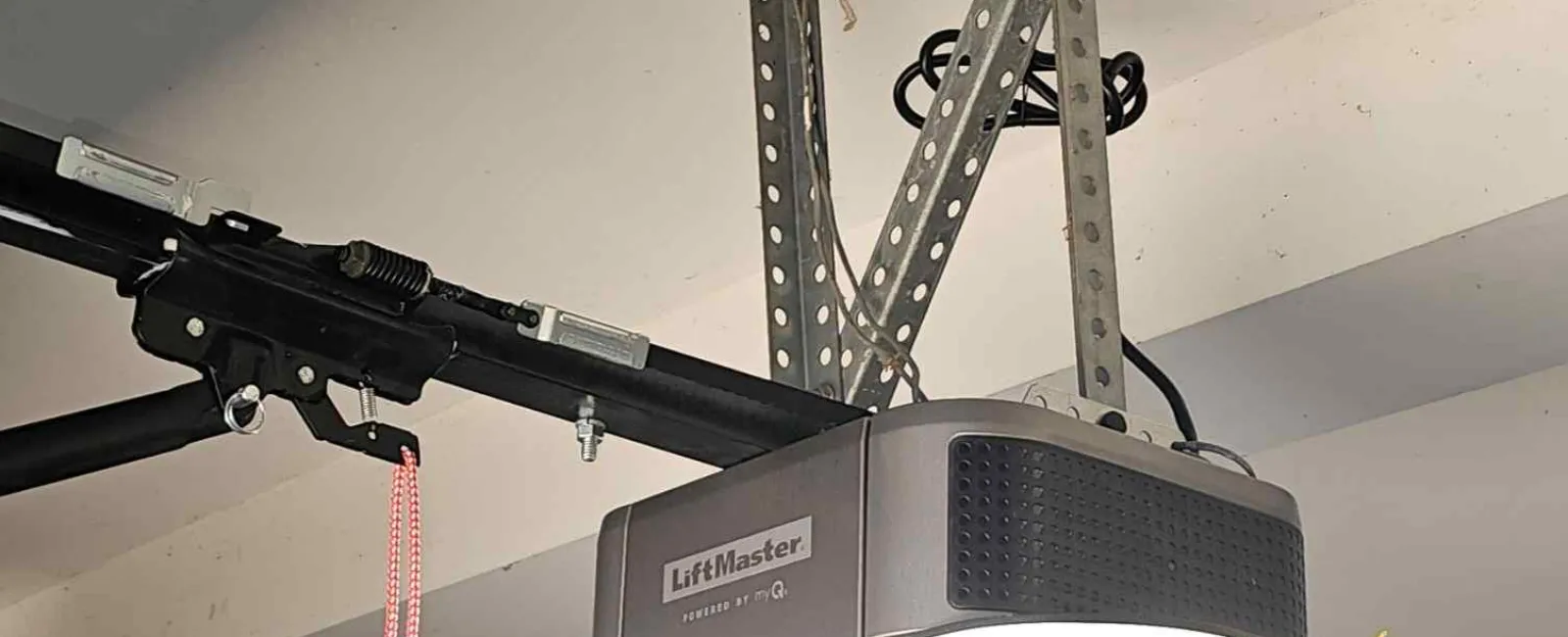 Boost Your Home’s Value with a New Garage Door Replacement Quote