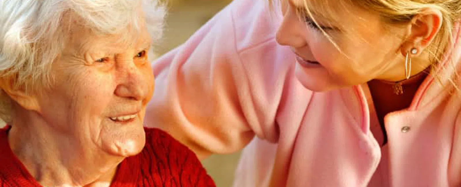 7 Tips on Celebrating the Holidays in a Nursing Home