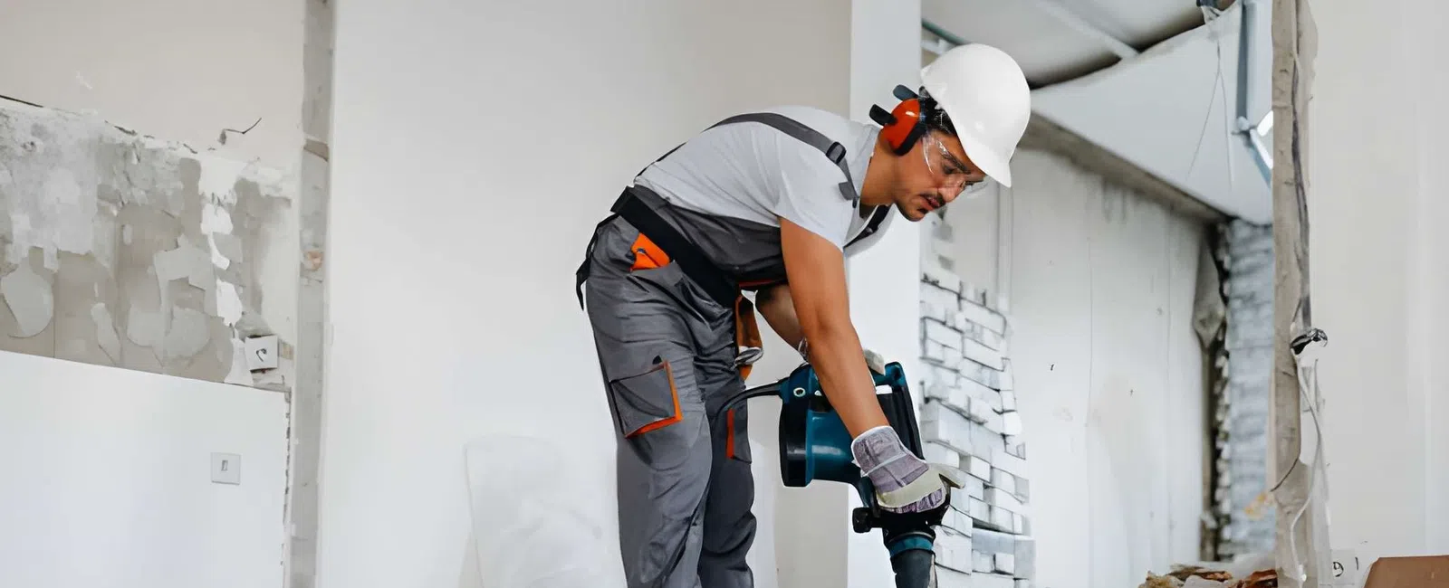 How to Prepare Your Home for Interior Demolition