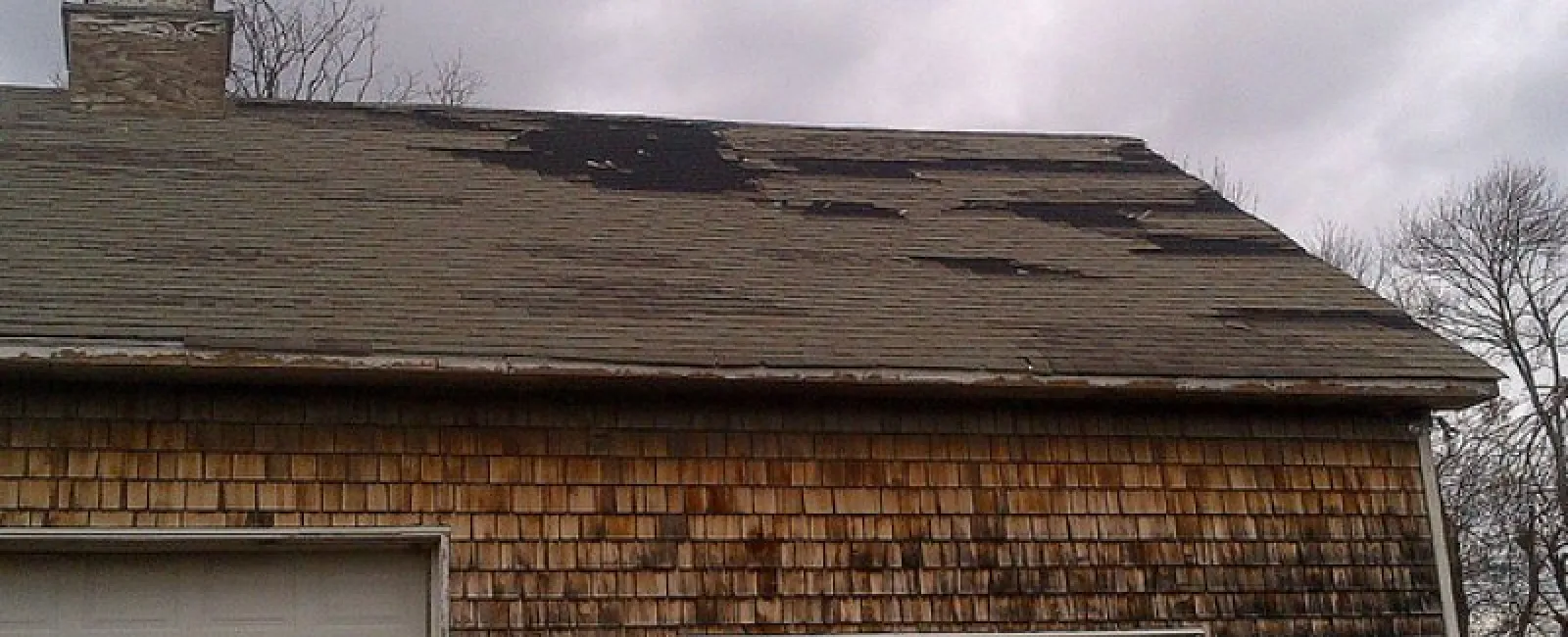 Roof Damage: 5 signs you need to call an expert ASAP