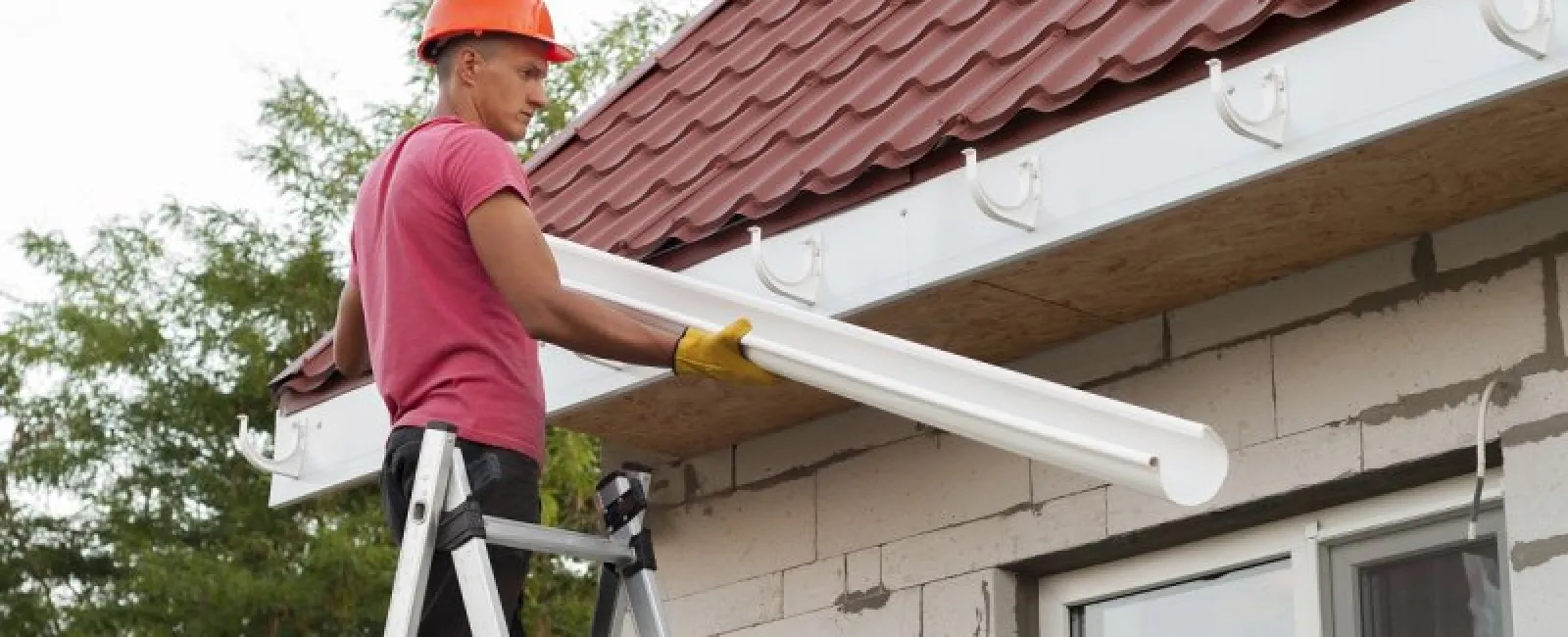 The Best Time to Replace Gutters