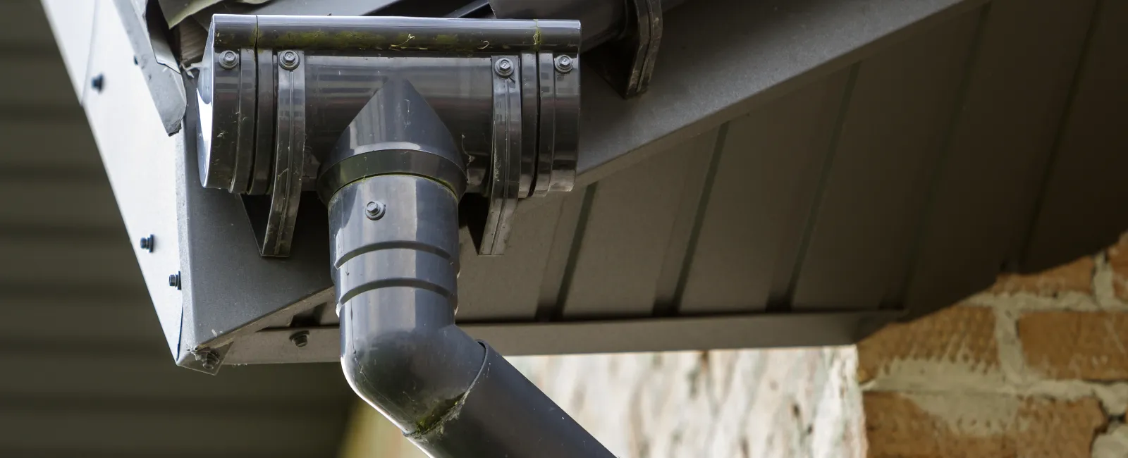 What are the Top 5 Best Gutter Materials? Findlay Roofing