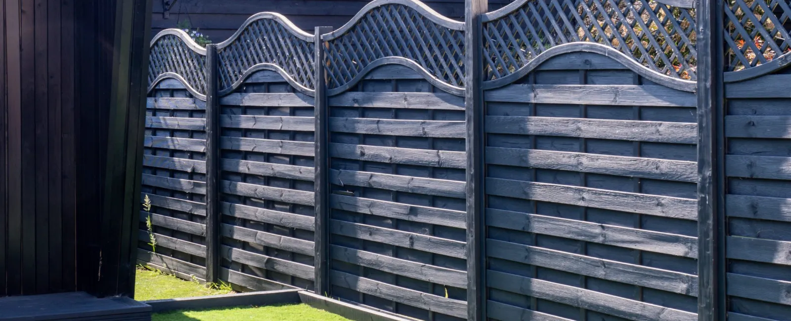 10 Ideas Using Decorative Fence Panels  