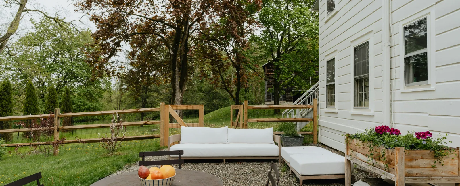 How to Prepare Your Outdoor Living Space for Georgia's Summer Season