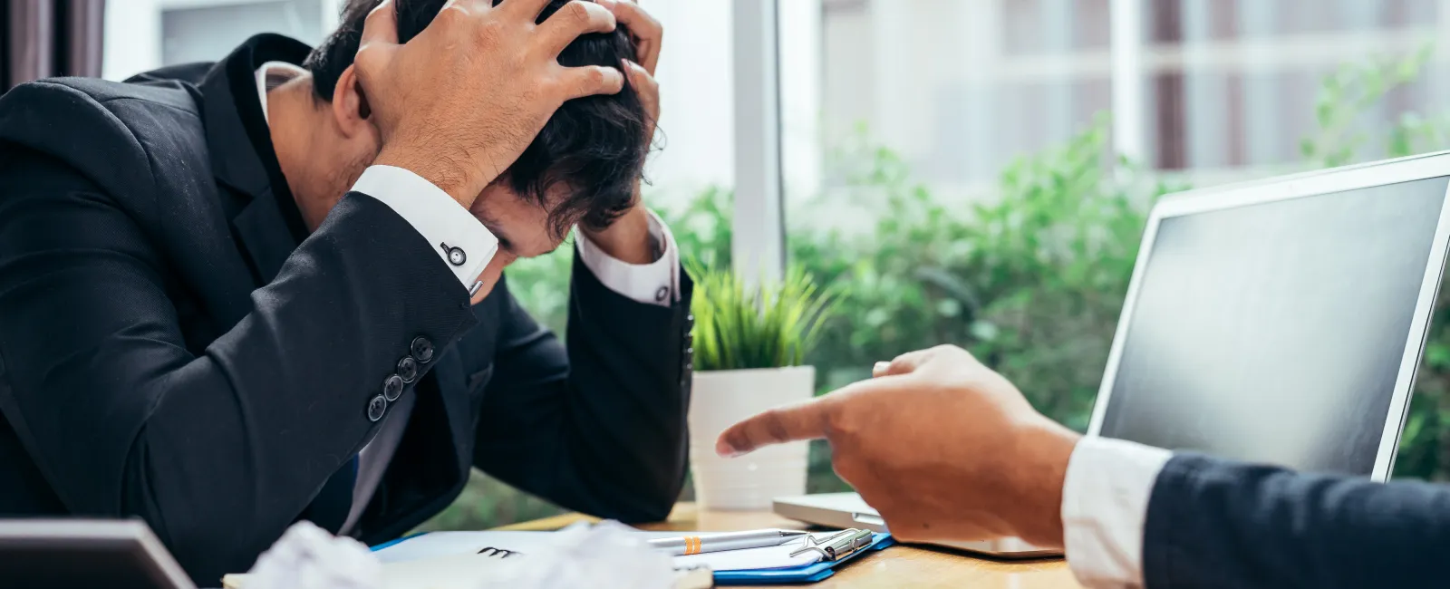 How to Avoid Getting Caught in the Middle When Two IT Vendors Blame Each Other