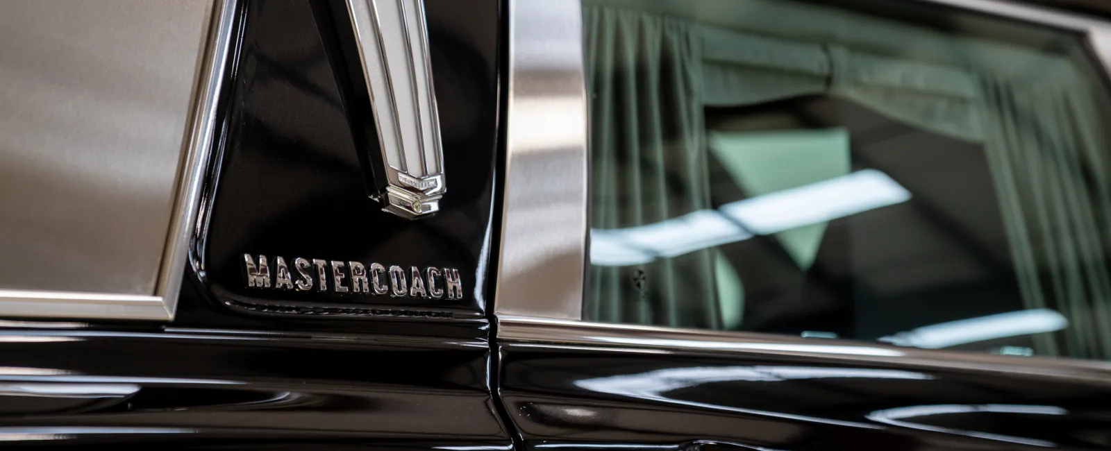 How to Attach a Flag to a Car for a Funeral