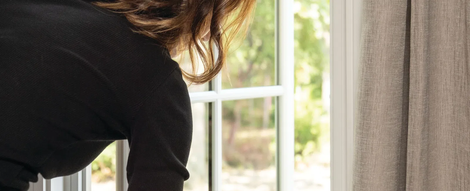 Casement vs Double-Hung Windows: Which is Better for Ventilation?
