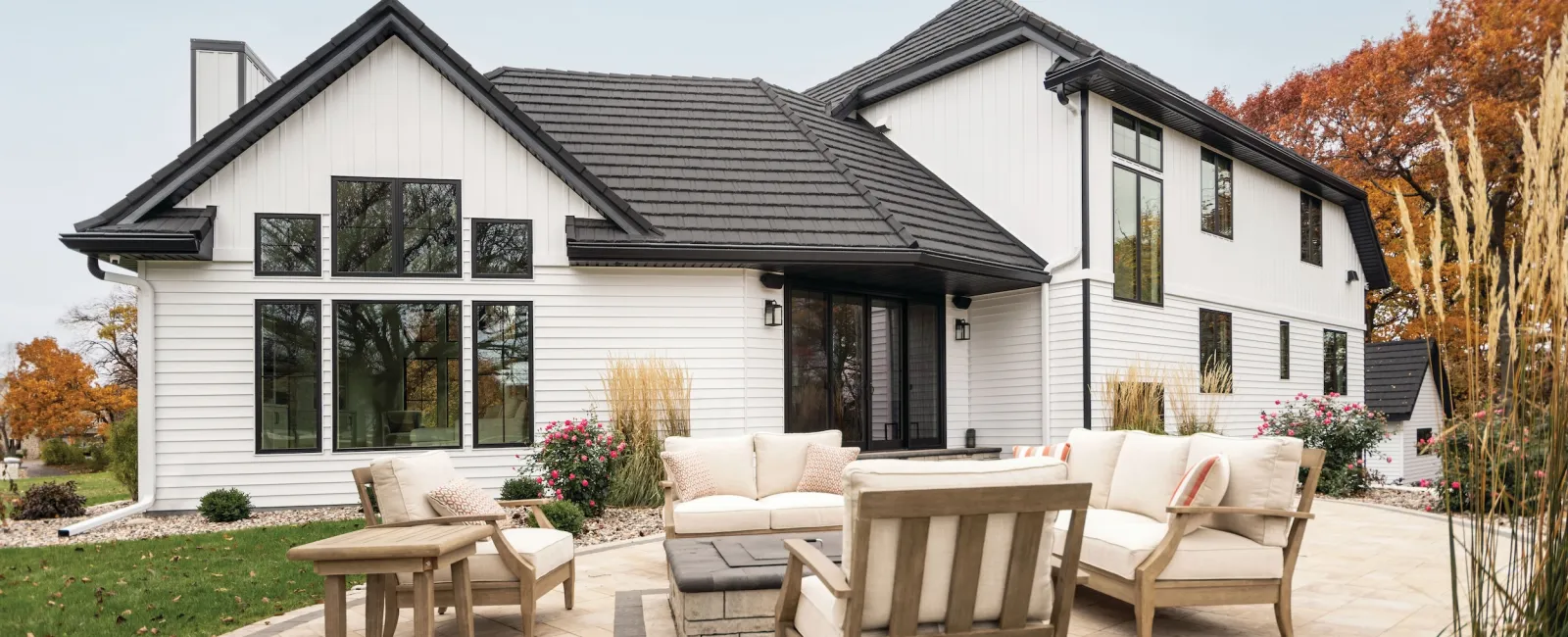 Wood vs Aluminum Windows: Style & Durability Comparison