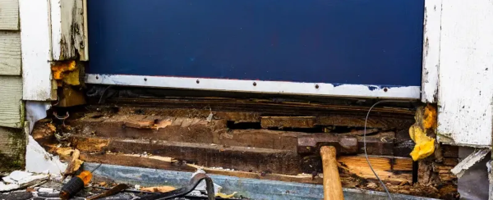 5 Tell-All Signs Your Wooden Door Frame Is Rotting