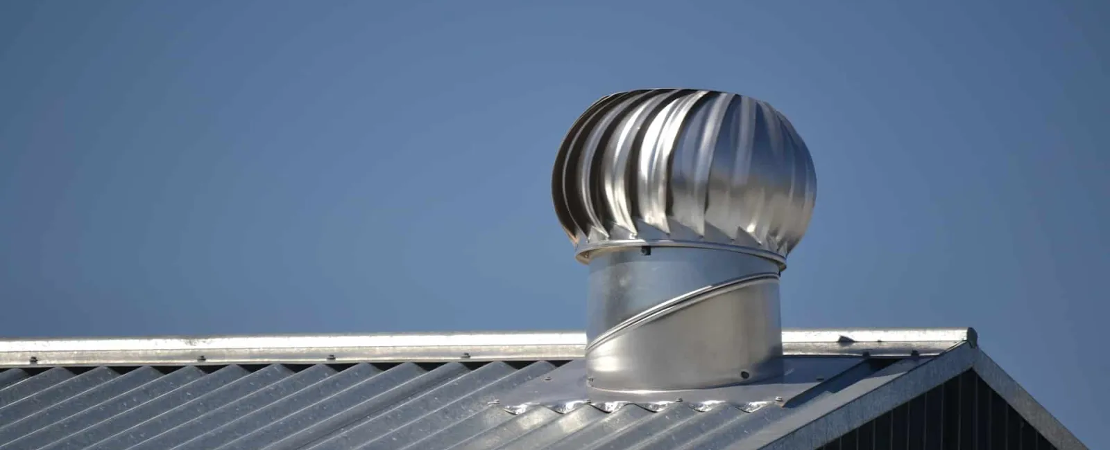 Metal Roof Replacement: A List of Red Flags You Need to Know