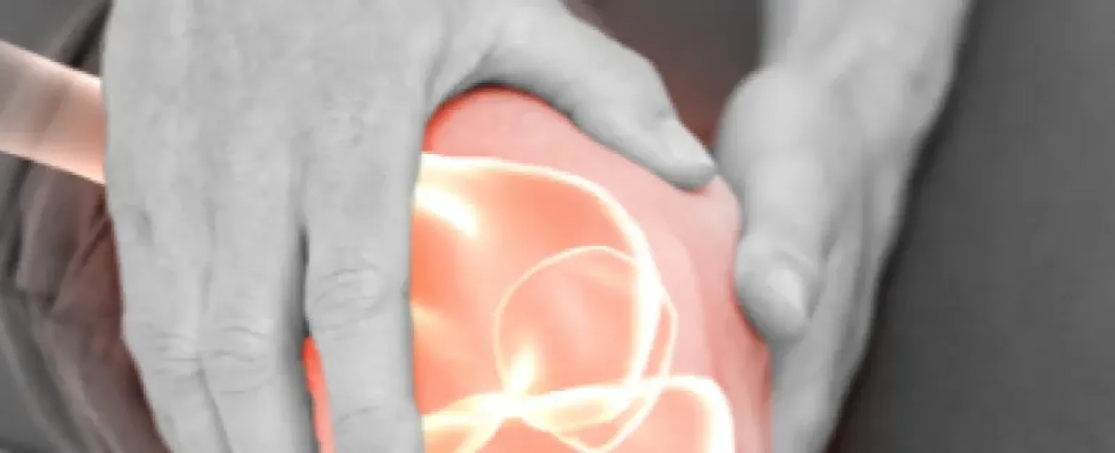 How to Manage Knee Pain While Traveling