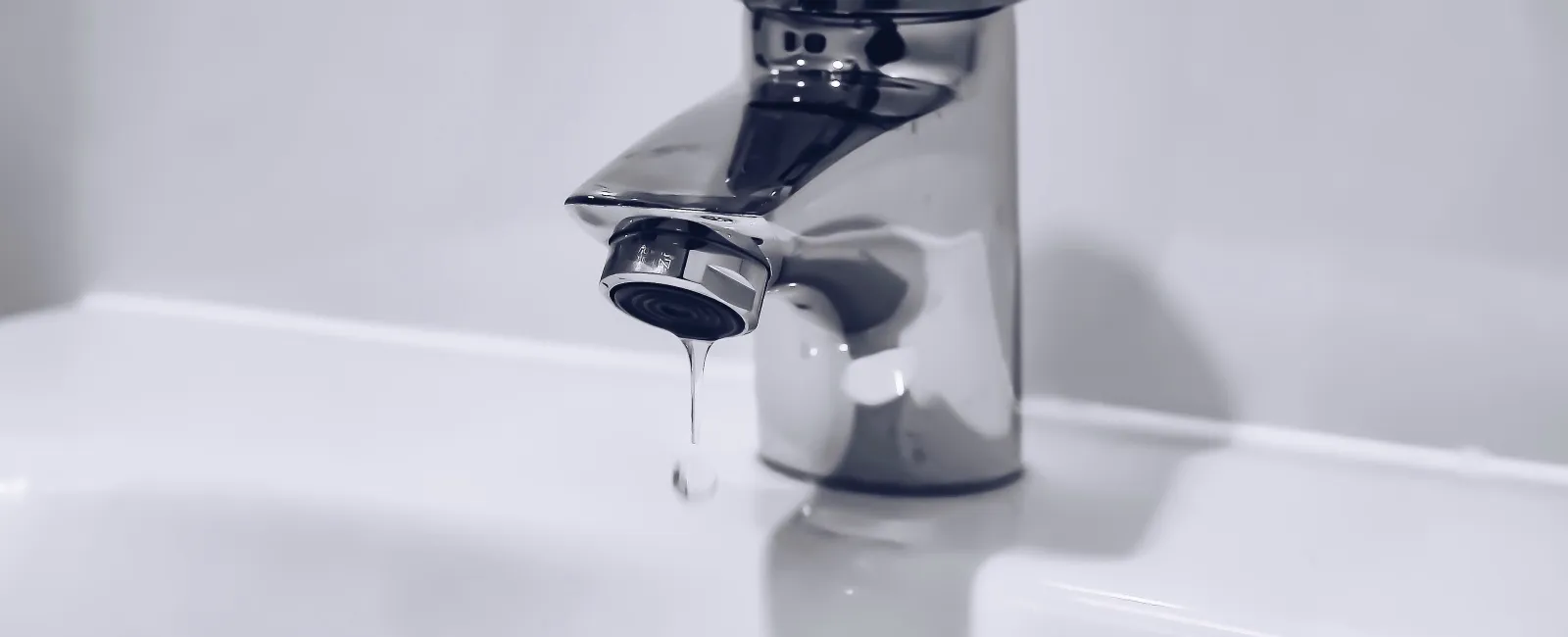 a faucet running water