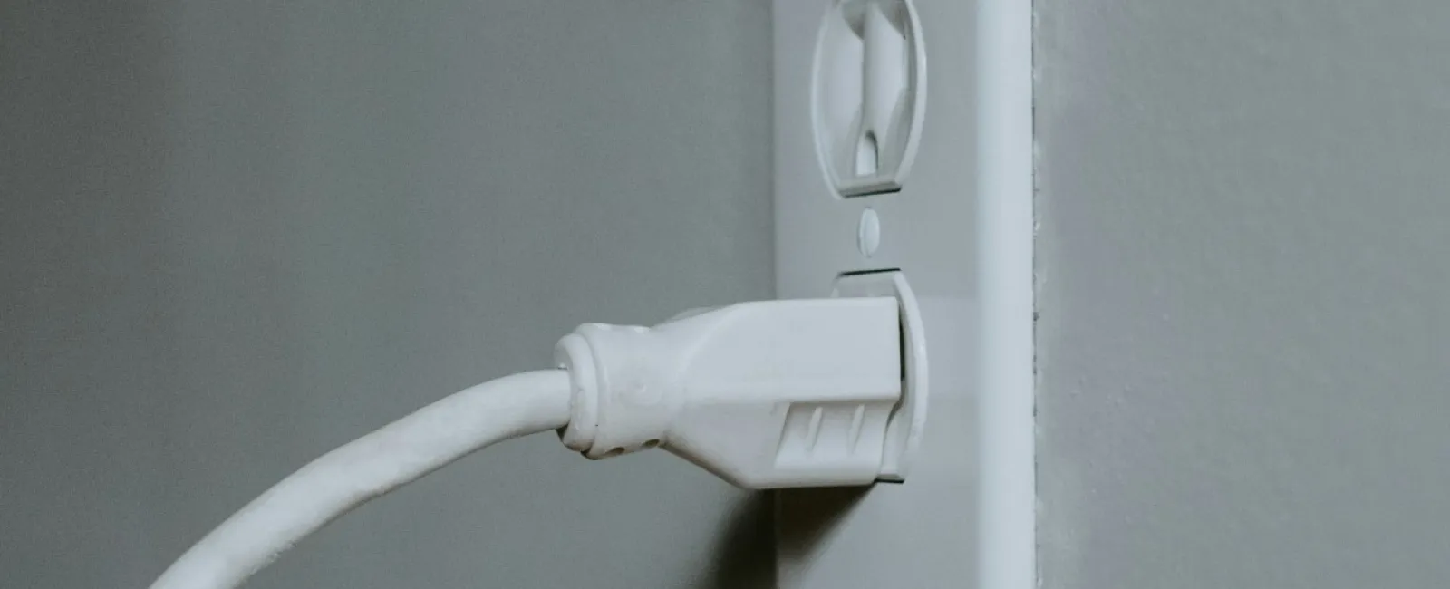 a white electrical outlet