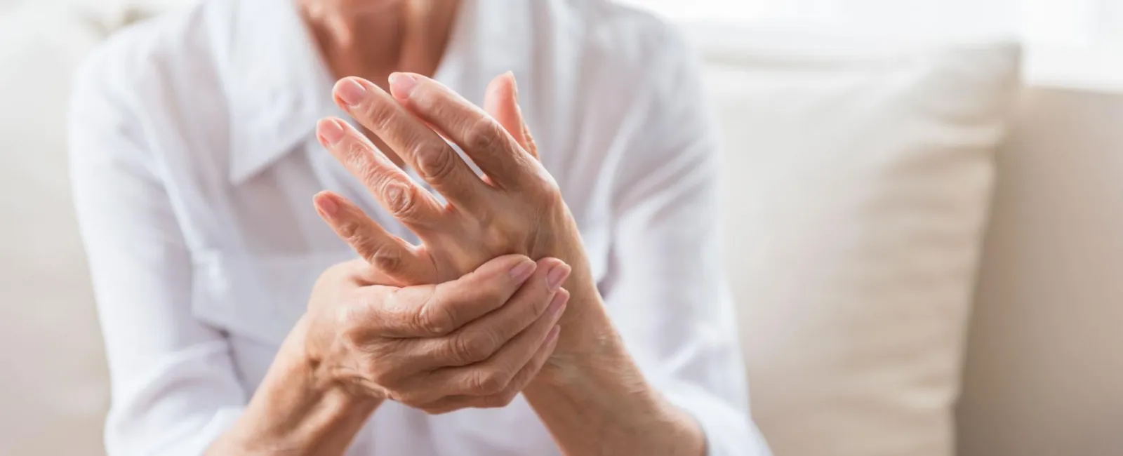 Hand Pain and Aging: What’s Normal and What’s Not?