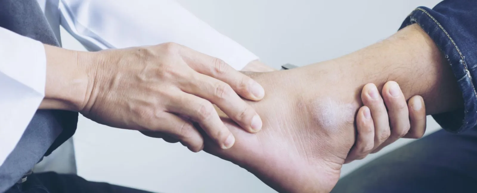 Ultrasound-Guided Injections for Hip and Foot Pain Relief