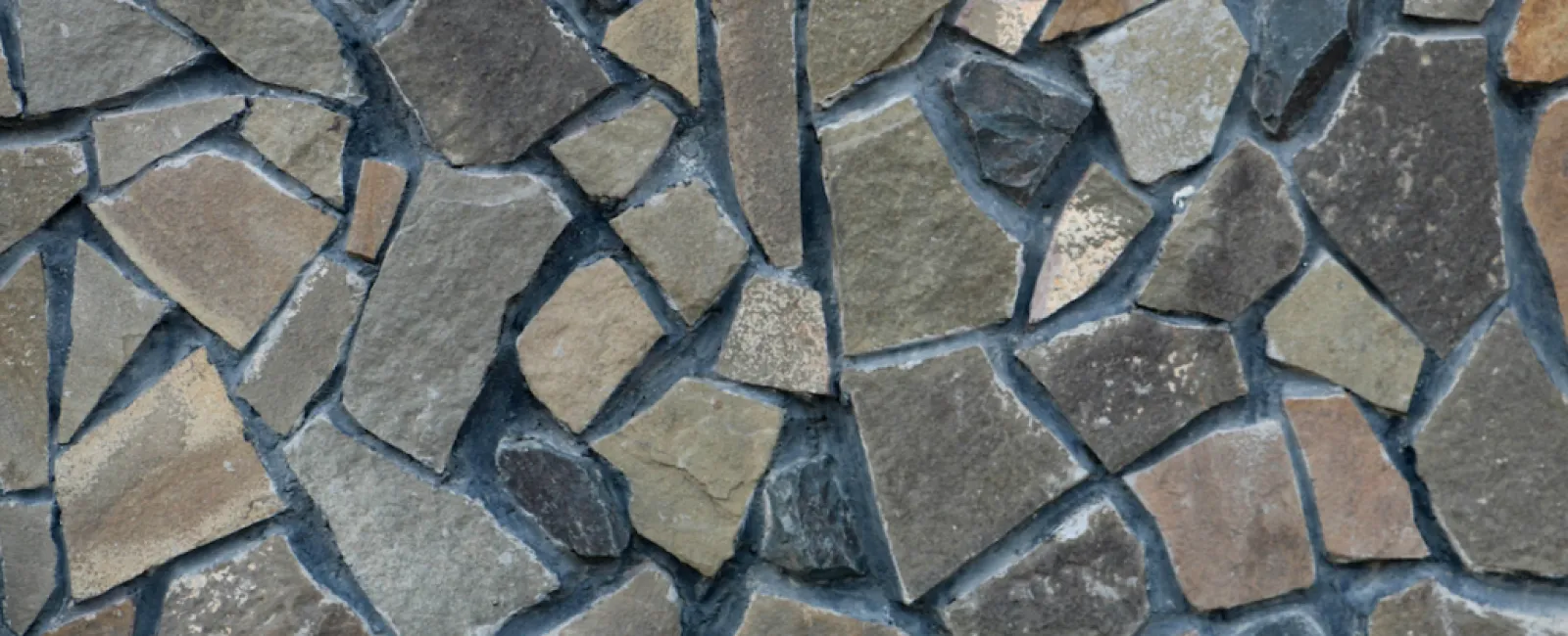 a close up of a cobblestone road