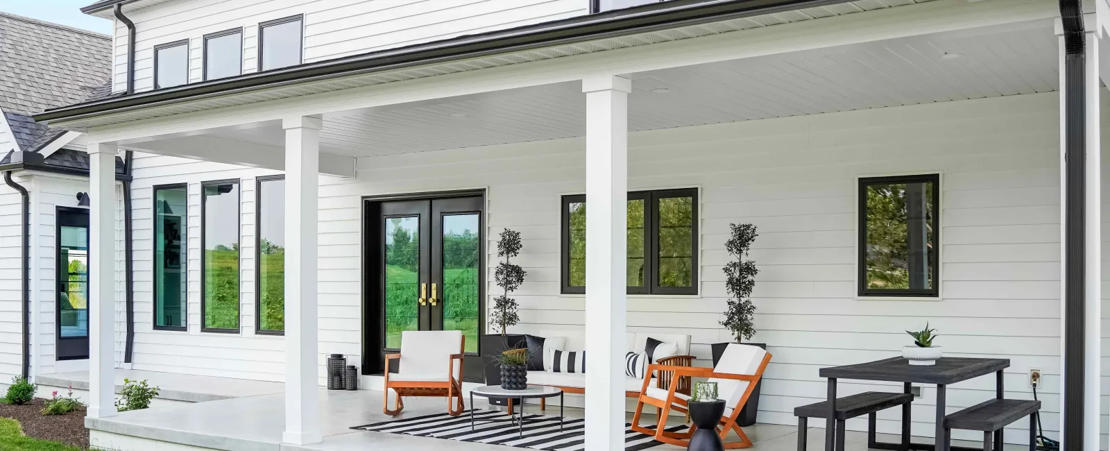 How to Choose the Best Patio Door for Your Outdoor Space