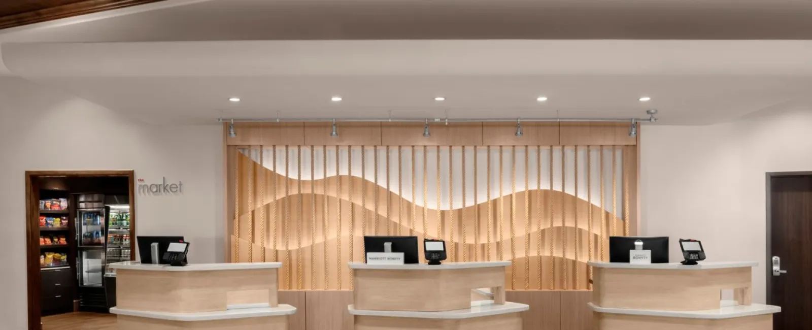 Courtyard by Marriott Custom Welcome Pod Focal Wall