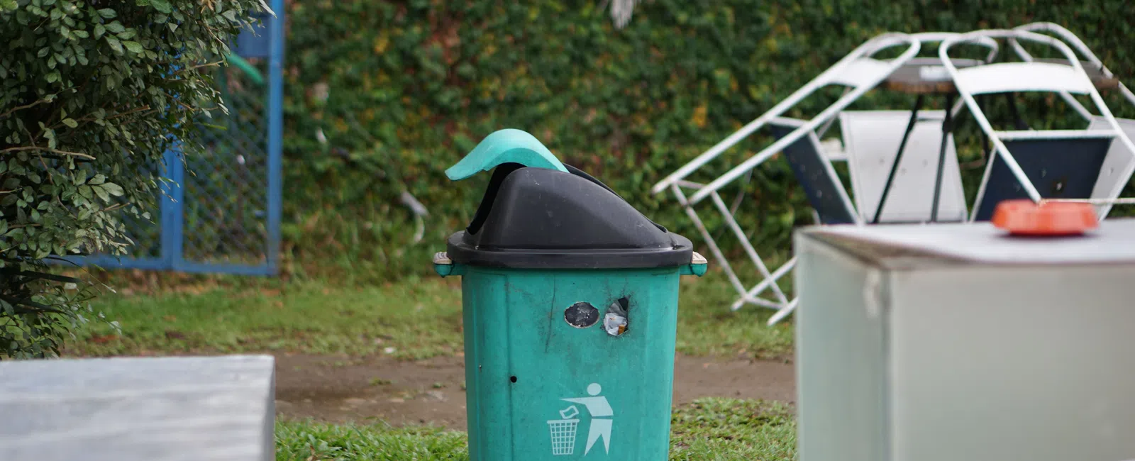 garbage area