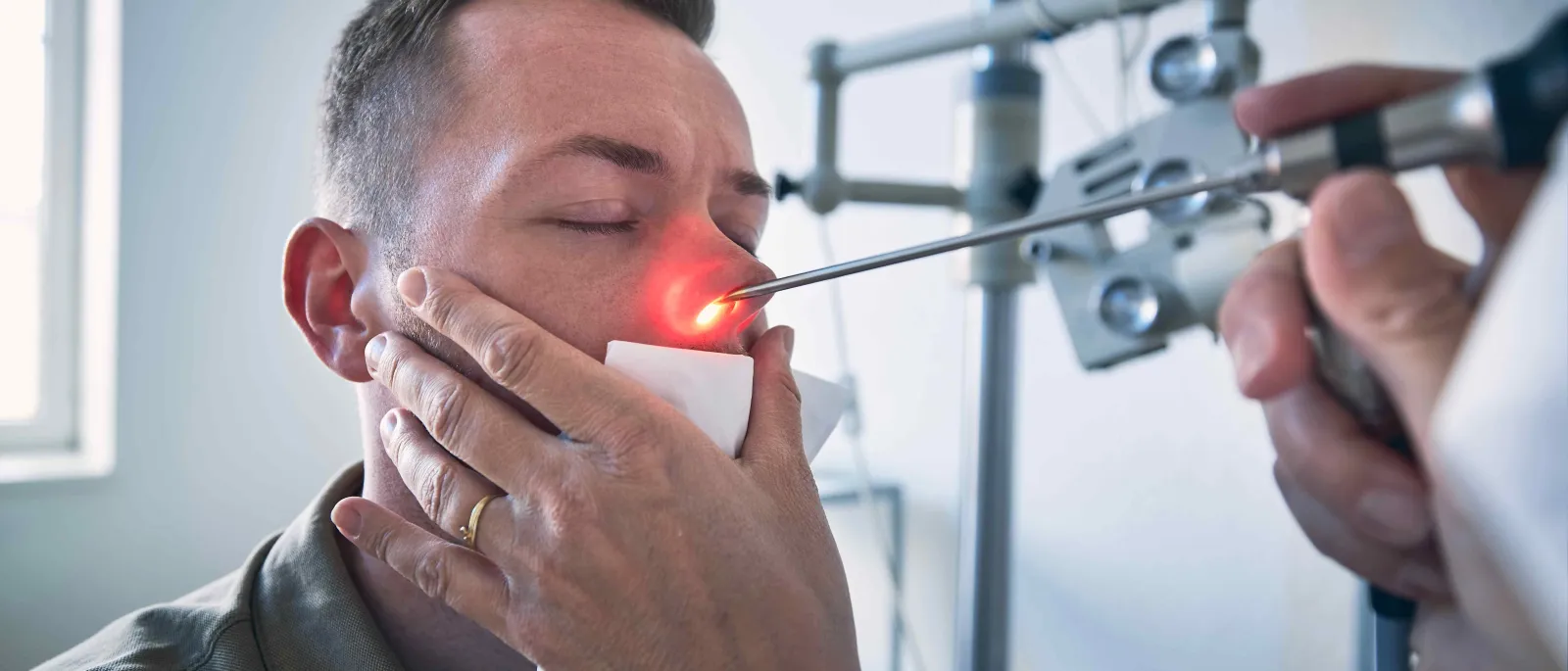 How to Manage Chronic Sinusitis Without Surgery