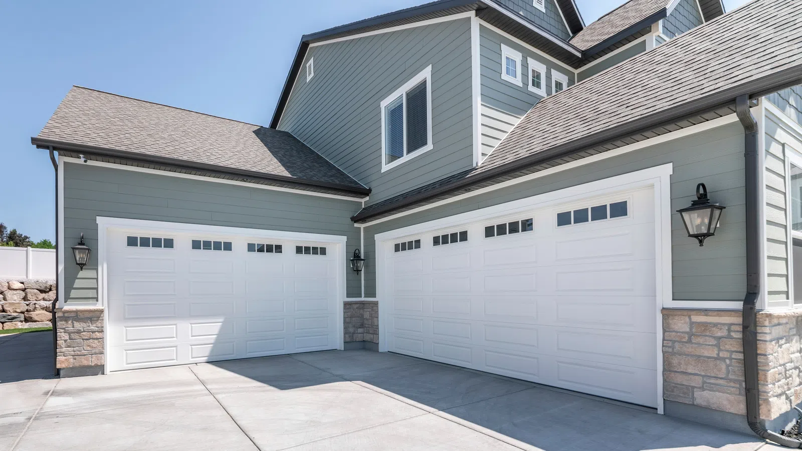 a house with garages