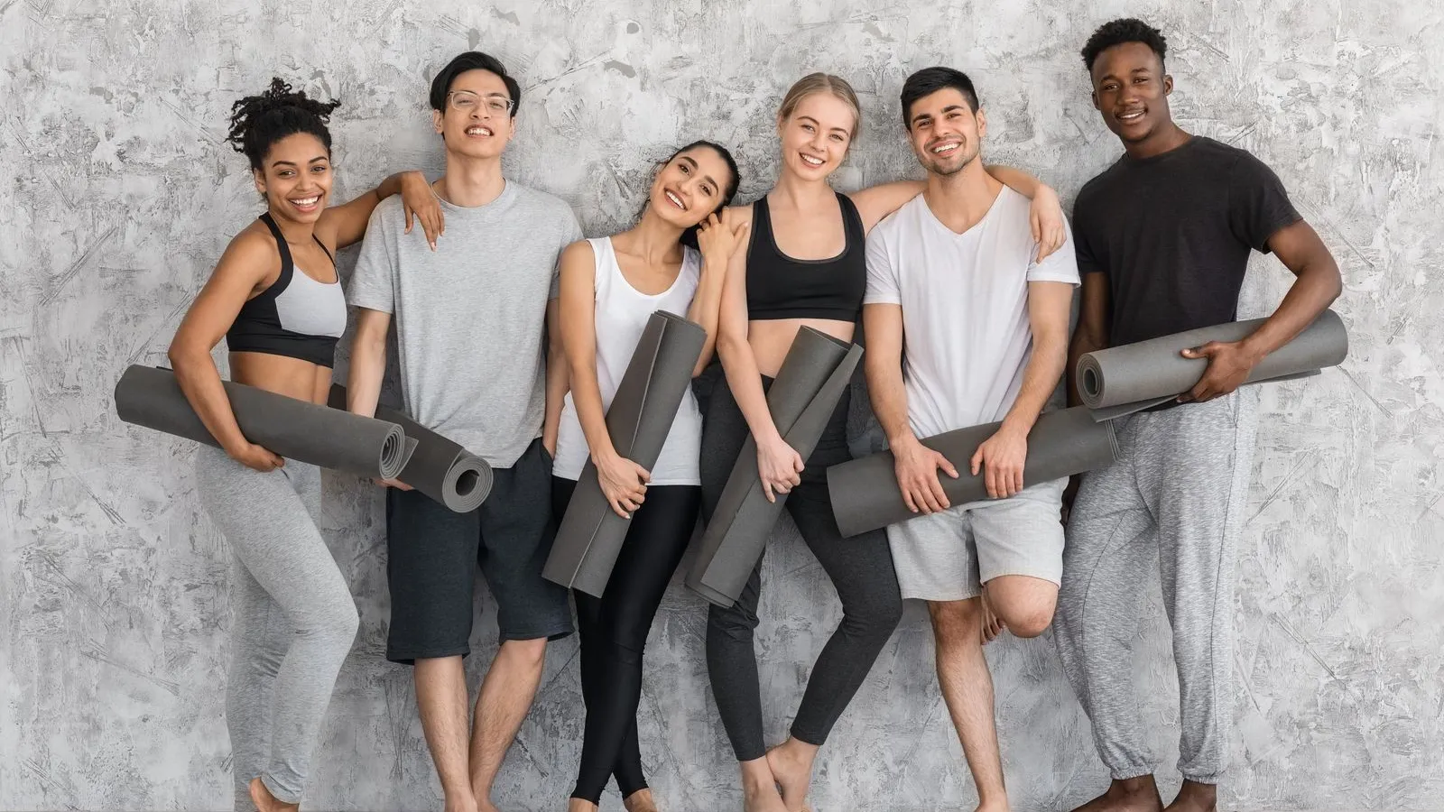 Jessie Usher et al. posing for a photo