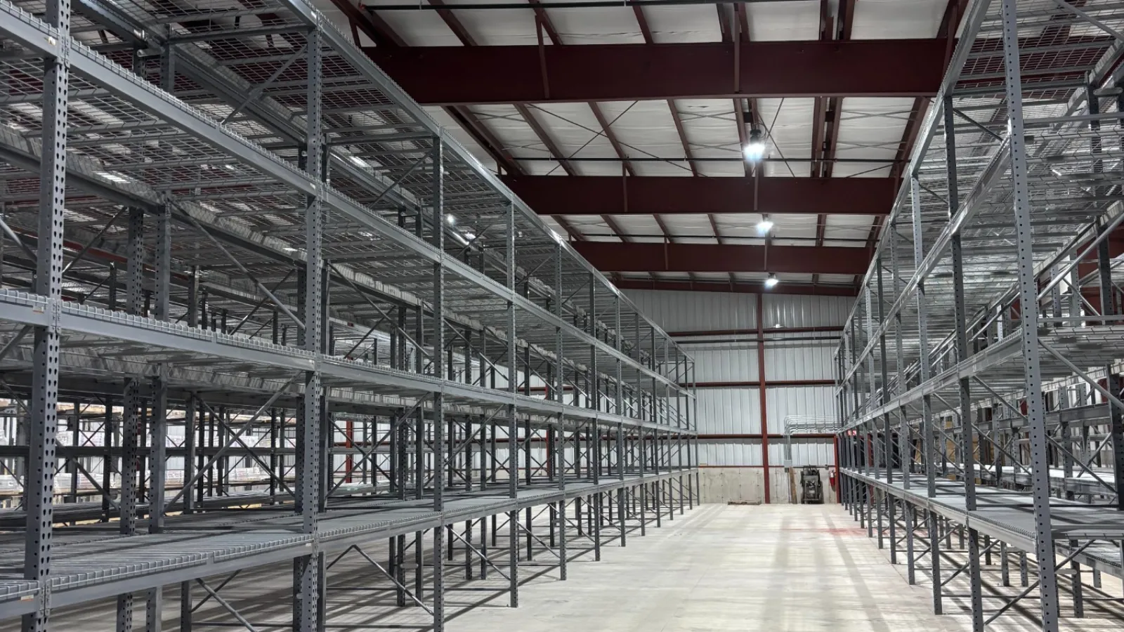 Roll-Formed Pallet Racking