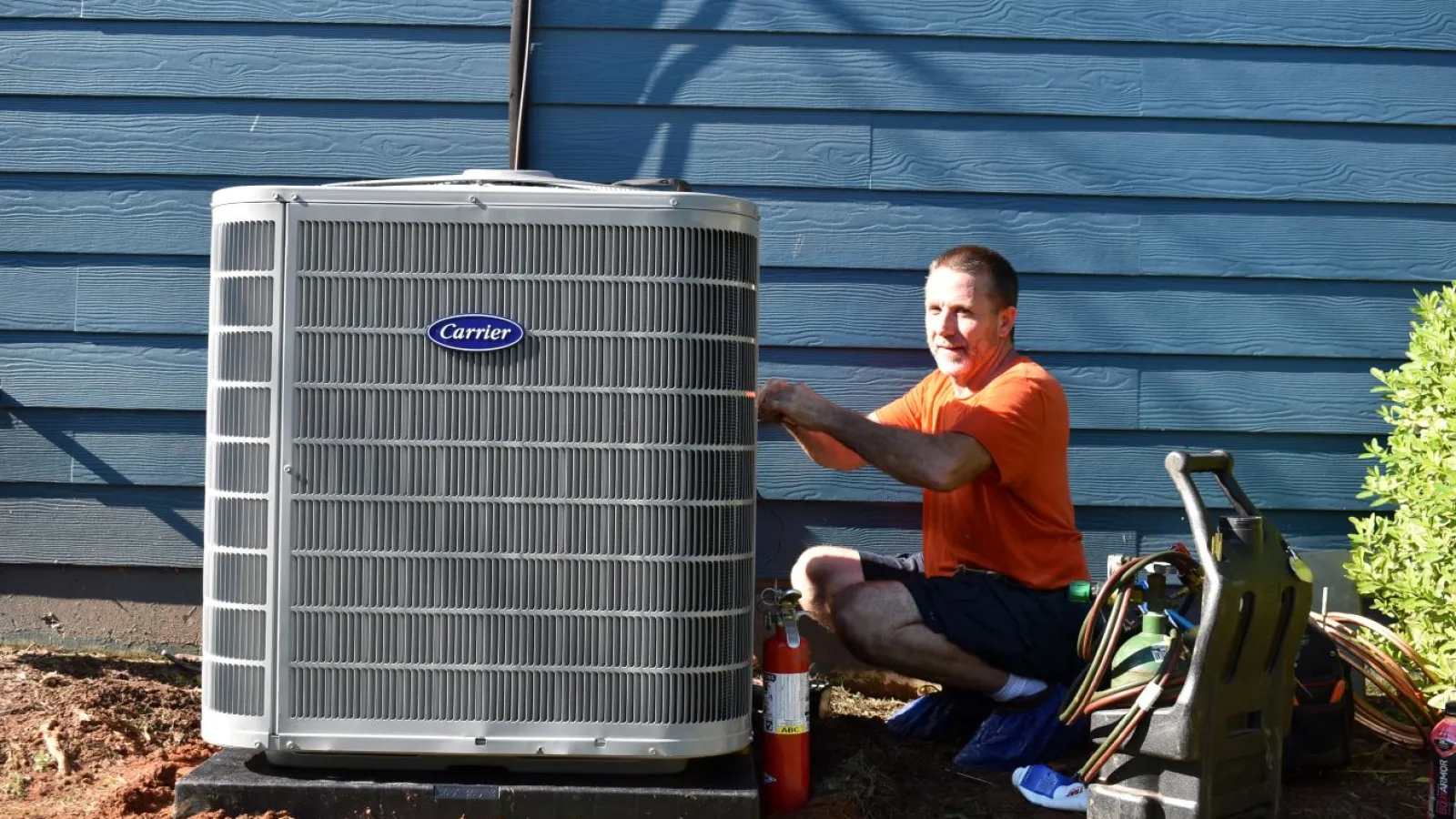 Estes Services Installer in Cumming, Georgia