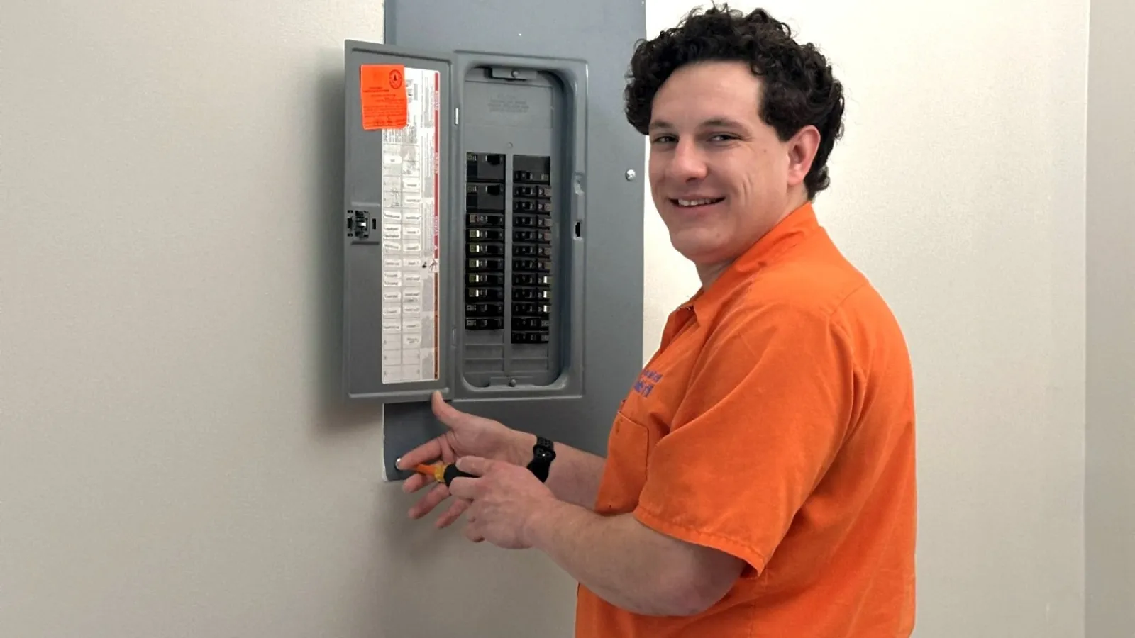 Atlanta electrician replacing an electrical panel