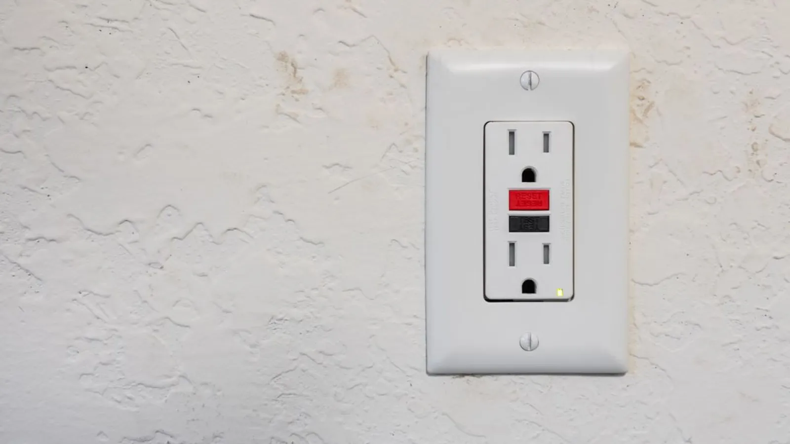 Help sudden low voltage from wall socket, outlet and light switch no longer  function : r/AskElectricians