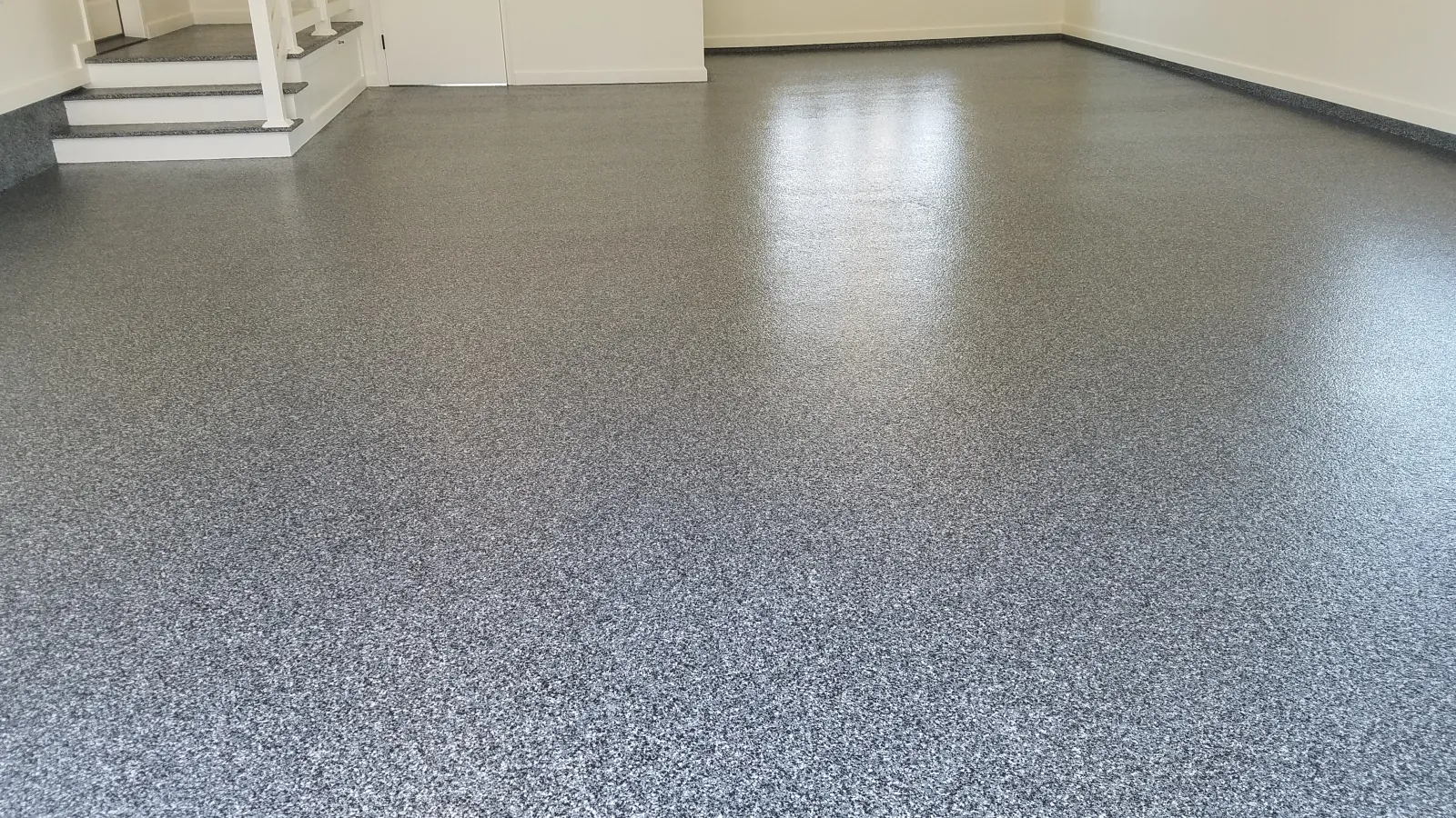 Why Epoxy/Polyaspartic Flooring Is The Best 2025 Upgrade For Your Home