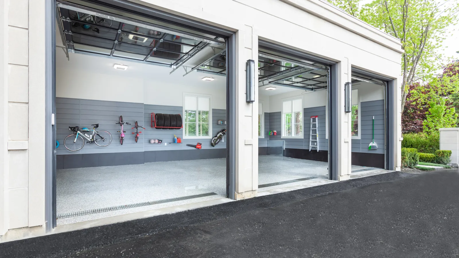 Maximizing Your Garage Space with Storage Solutions