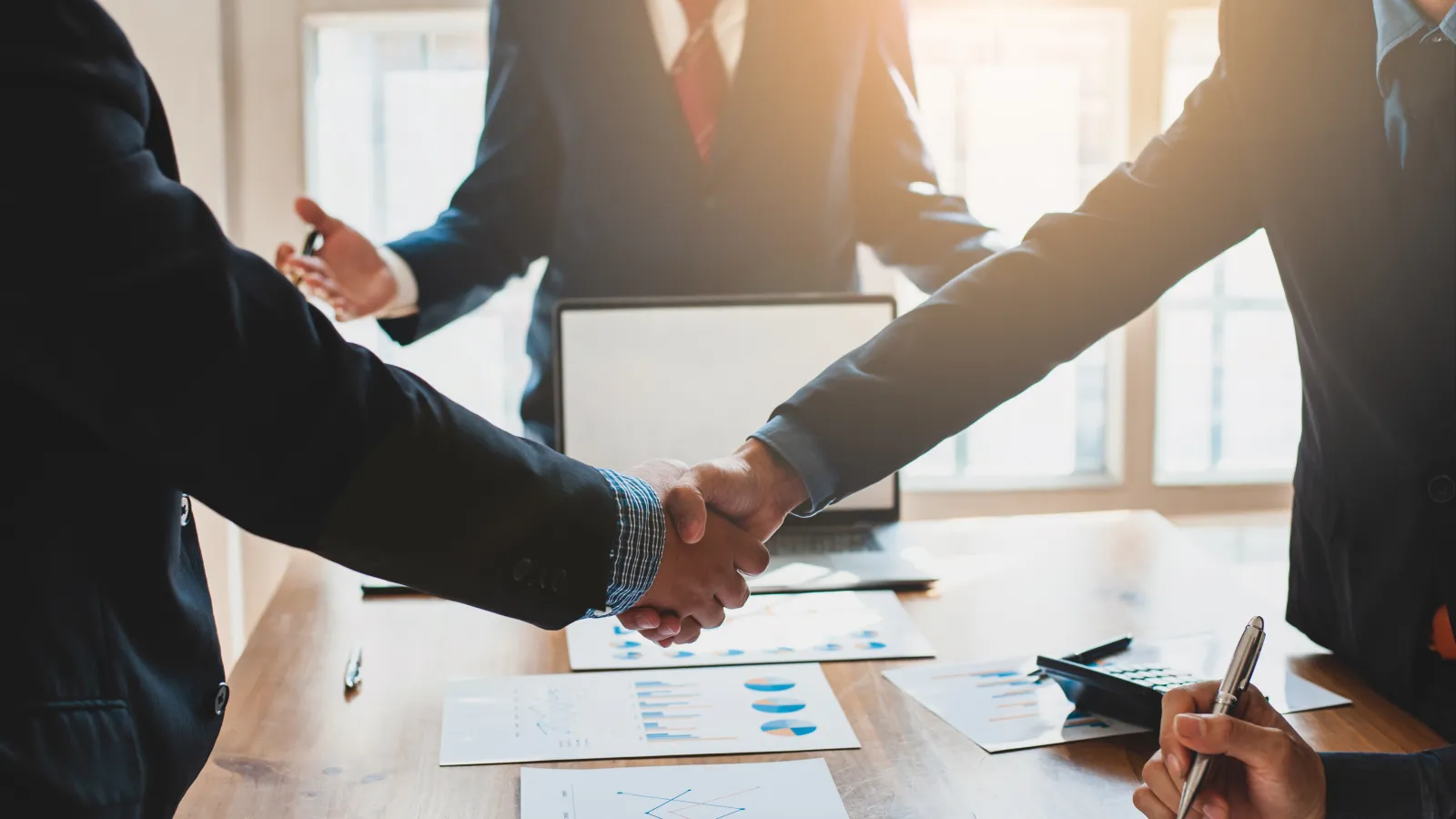 Using a settlement conference to resolve your divorce.