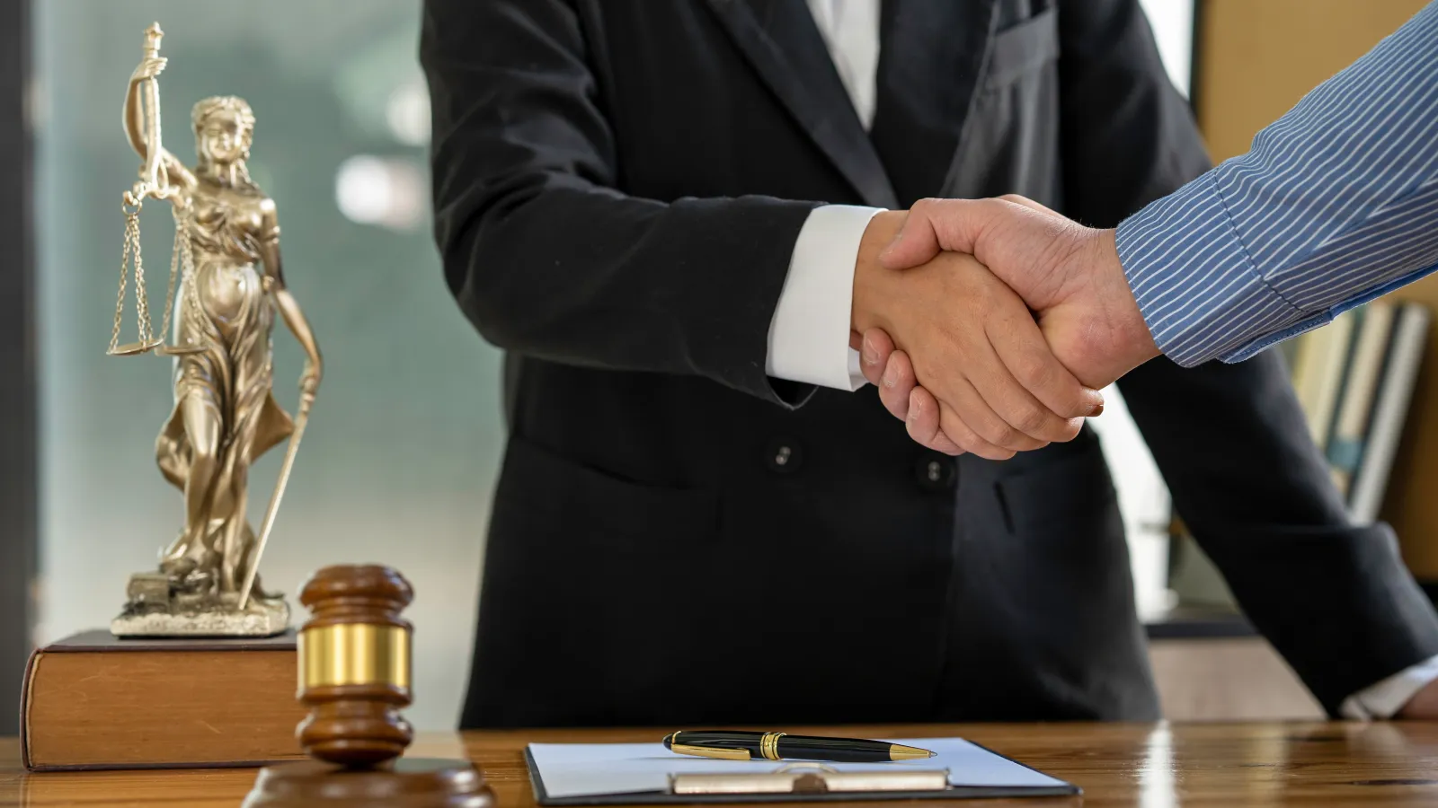 Aggressive divorce lawyers tend not to get along with each other.