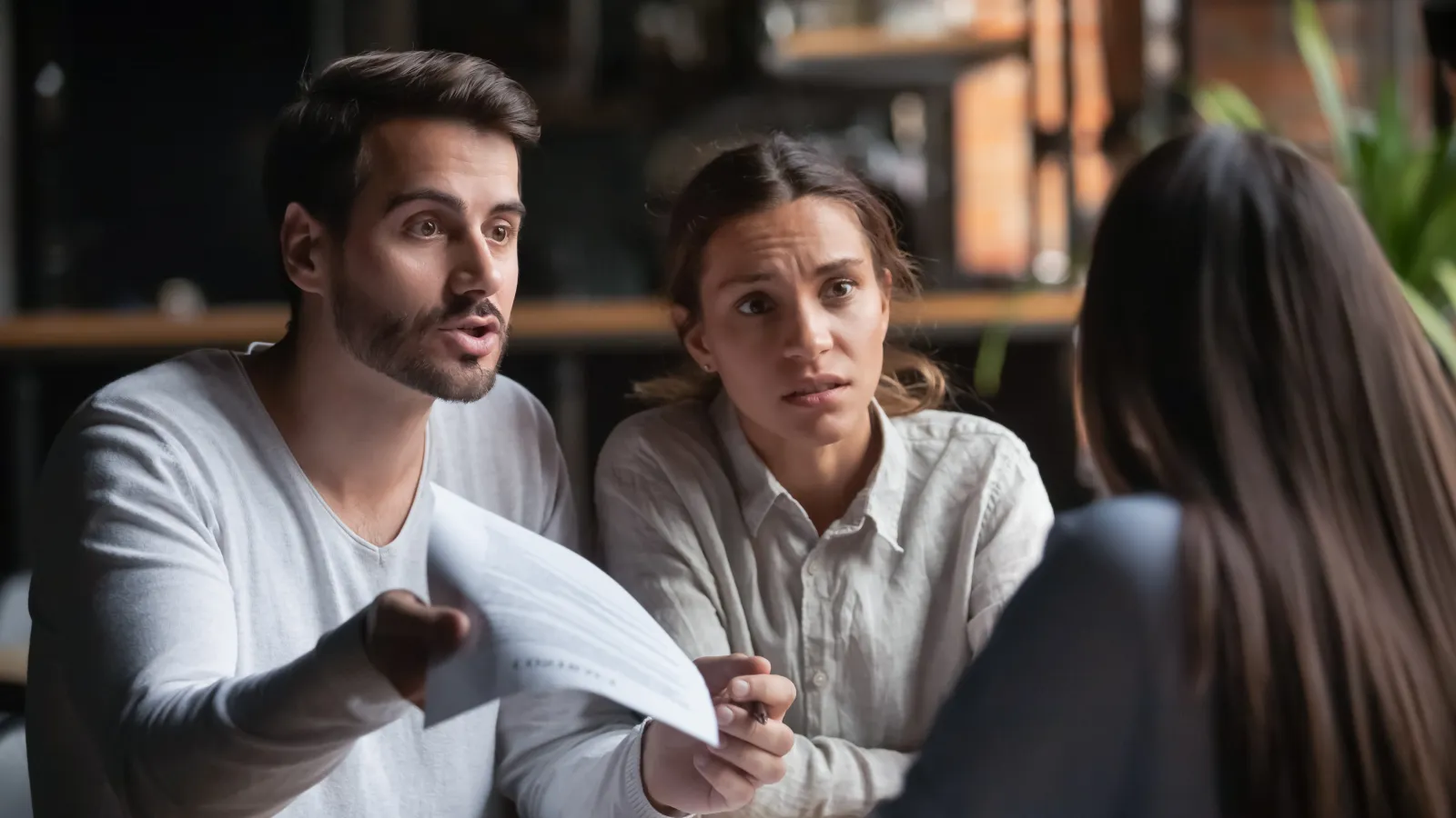 Aggressive divorce lawyers are often not willing to compromise and settle a divorce.