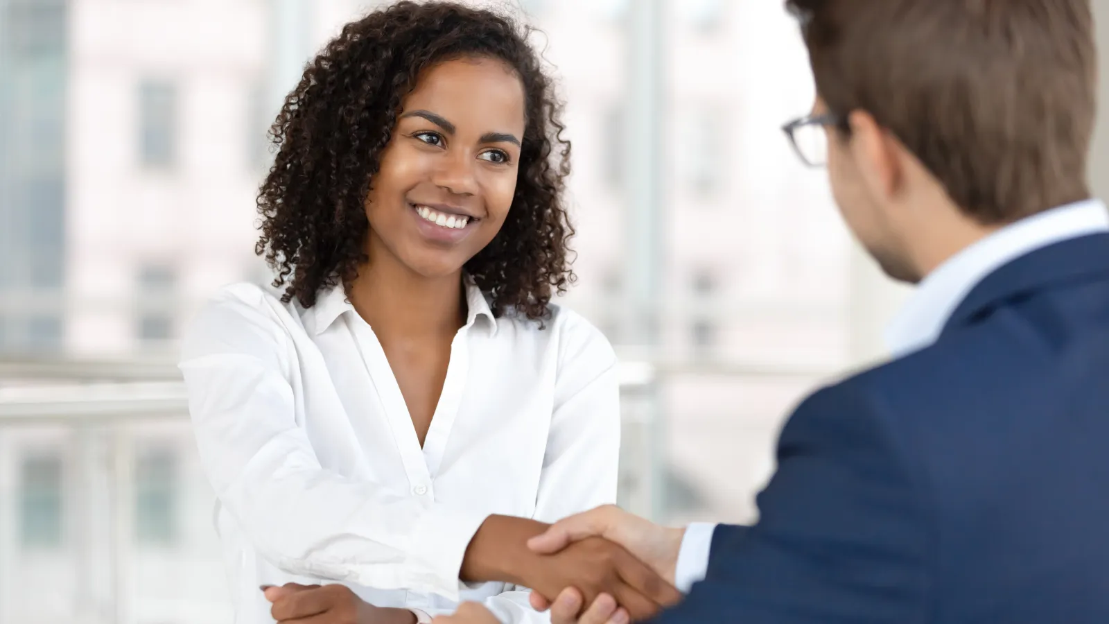 Woman getting a personal loan to pay for divorce.
